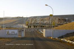 Image du Maroc Professionnelle de  Barrage Al Wahda deuxième plus grand barrage d'Afrique après Le haut barrage d'Assouan d'Egypte, but de l'ouvrage production d'électricité, irrigation et protection contre les crues, Jeudi 8 septembre 2005. (Photo / Abdeljalil Bounhar) 